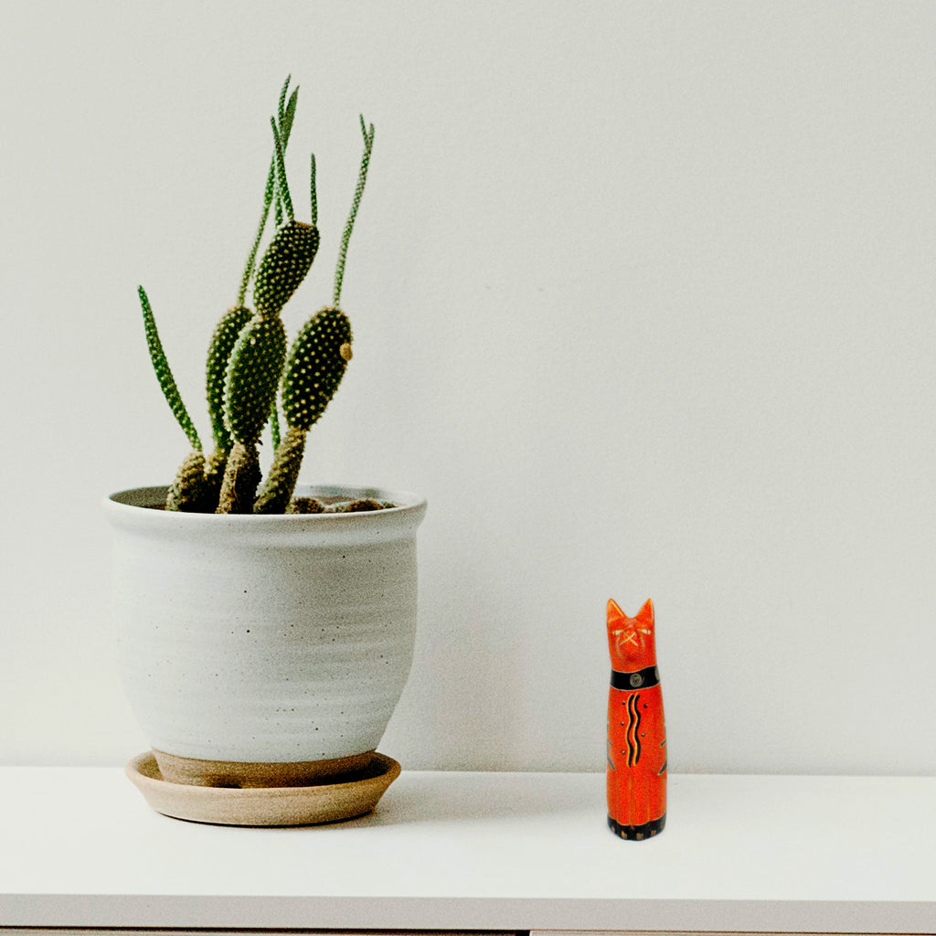 Handcrafted 5-inch Soapstone Sitting Cat Sculpture in Orange - Smolart